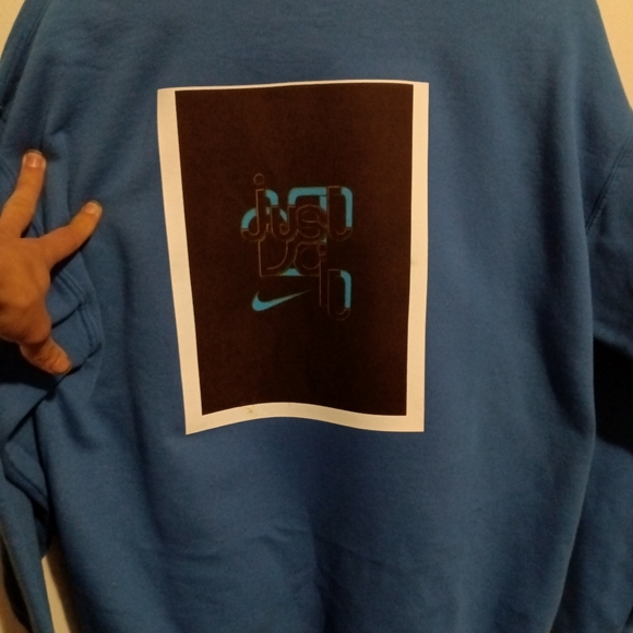 Clothing - Picture 11 of 14